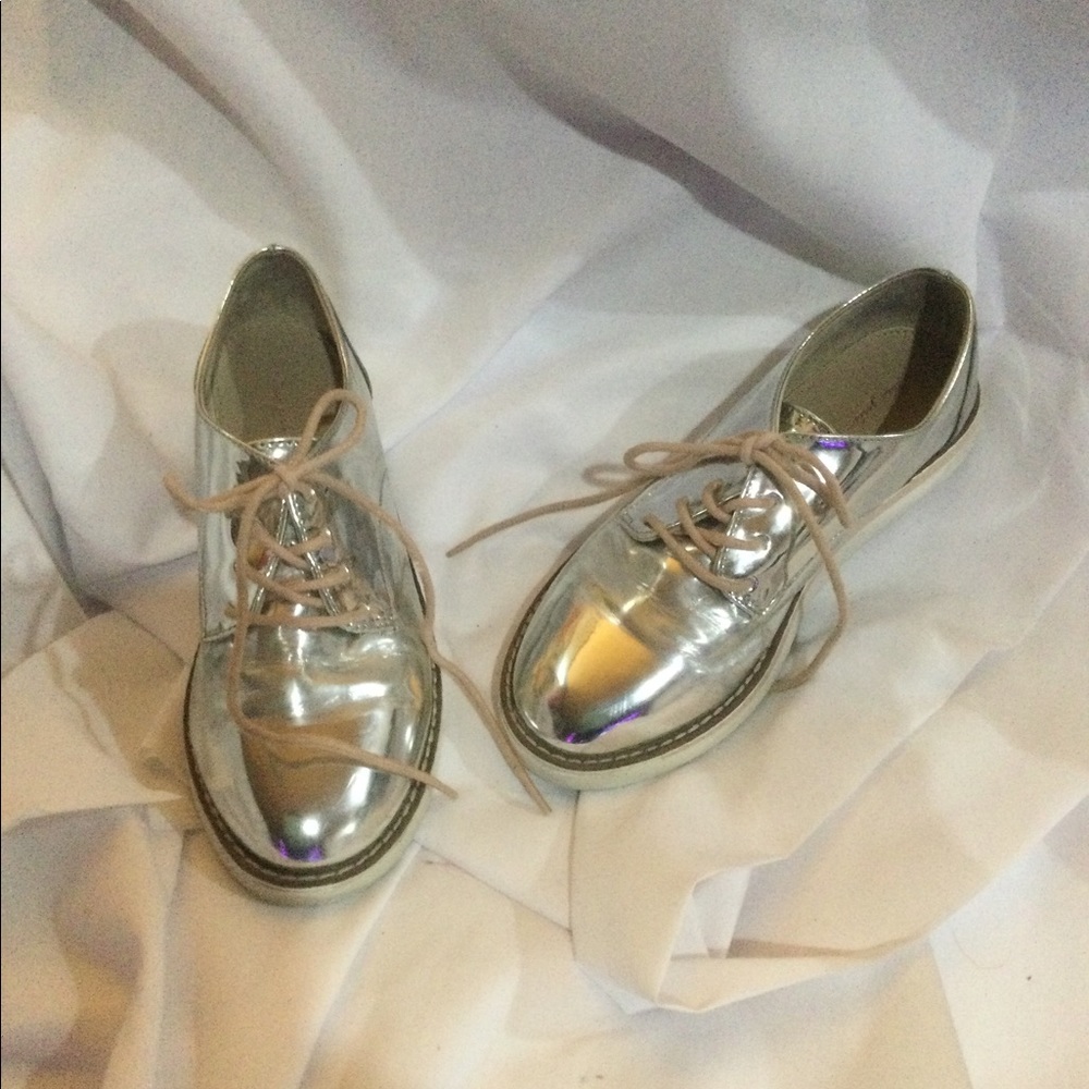 Zara Girls Silver Loafers in size EU 36